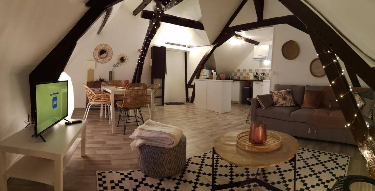 Logement Cosy Renove Au Pied De La Cathedrale Avec Climatisation Реймс Екстер'єр фото
